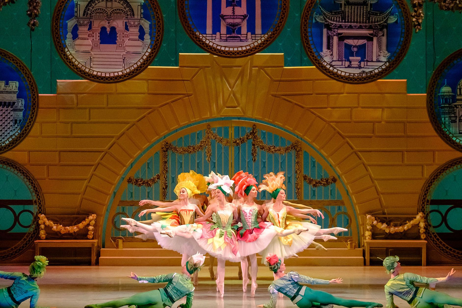 театр оперы и балета спектакль